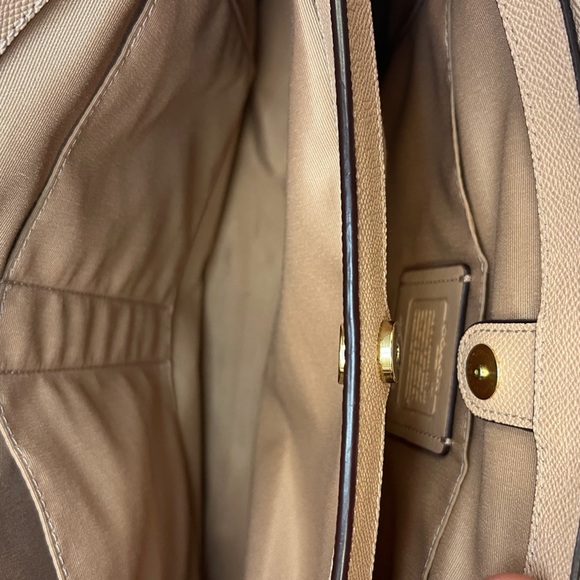 Coach Crossgrain Large Leather Brooke Carryall Bag Nude Pink - Picture 16 of 16